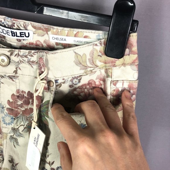 Code Bleu Tan Floral Chelsea Classic Straight Jeans Size 6P - Picture 3 of 11